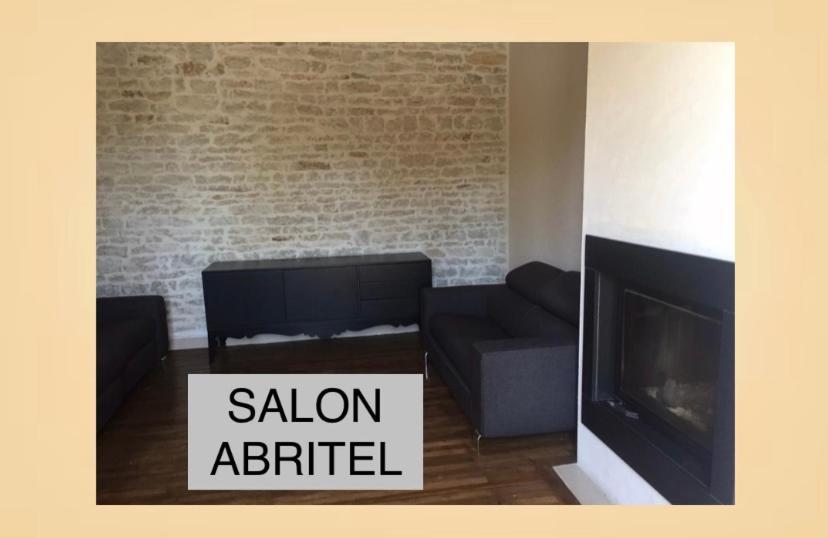 Maison De La Mare Aux Rainettes Location Vacances Standing Au Coeur Du Marais Poitevin - 3 Chambres - 6 Personnes La Celle-sous-Gouzon Kültér fotó